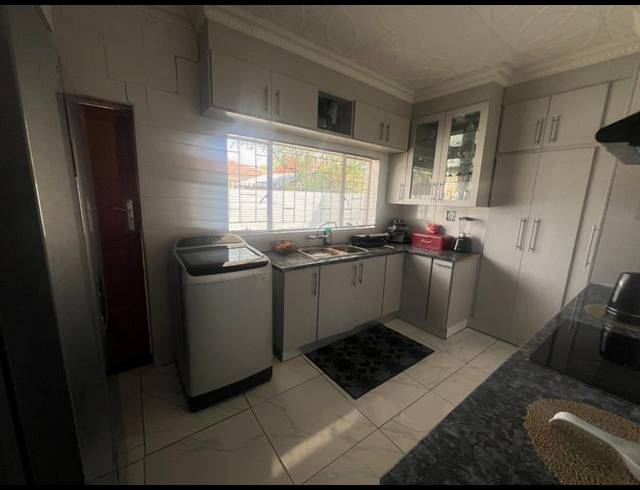 3 BEDROOM HOUSE FOR SALE IN THERESA PARK